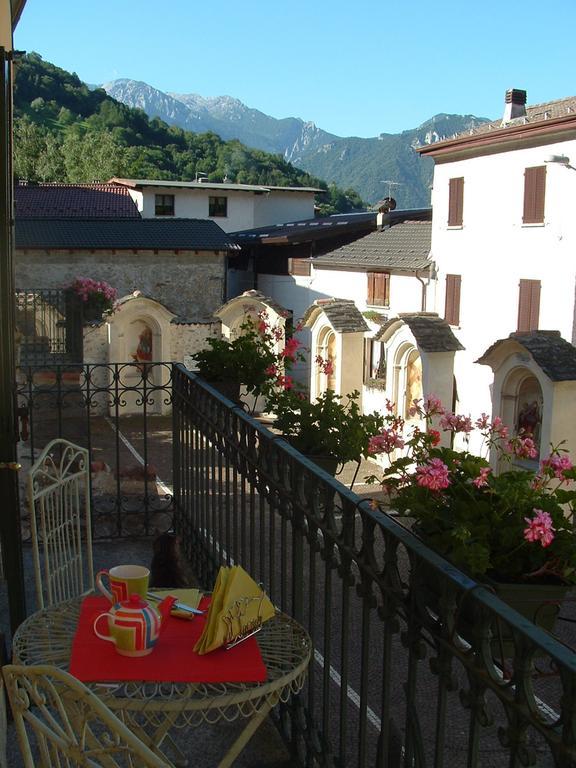 La Ca' Di Sala Bed & Breakfast Margno Exterior photo